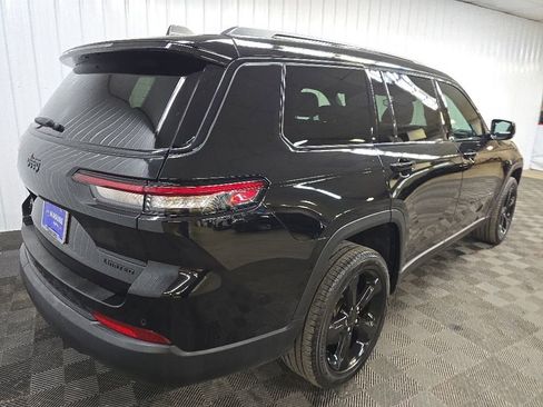 Used 2024 Jeep Grand Cherokee L Limited w/ Black Appearance Package AWD/4WD image 10