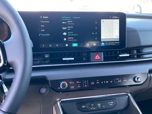 New 2026 Kia Carnival EX FWD image 19