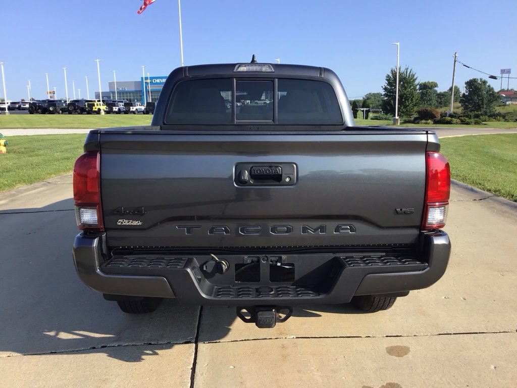 Used 2023 Toyota Tacoma SR AWD/4WD image 5