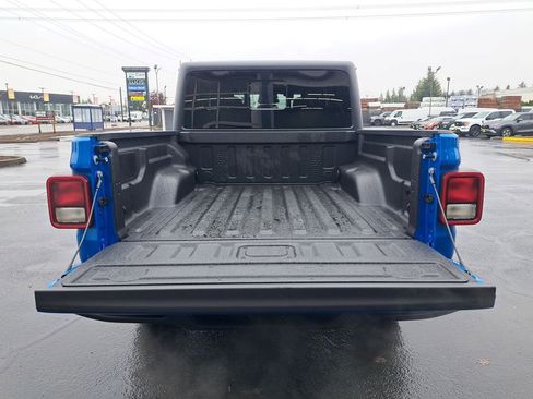 New 2026 Jeep Gladiator Sport image 28