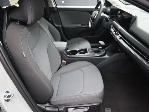 New 2026 Kia K4 FWD image 35