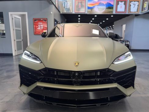 Used 2025 Lamborghini Urus SE AWD/4WD image 2