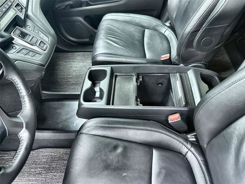 Certified 2024 Honda Odyssey EX-L image 19