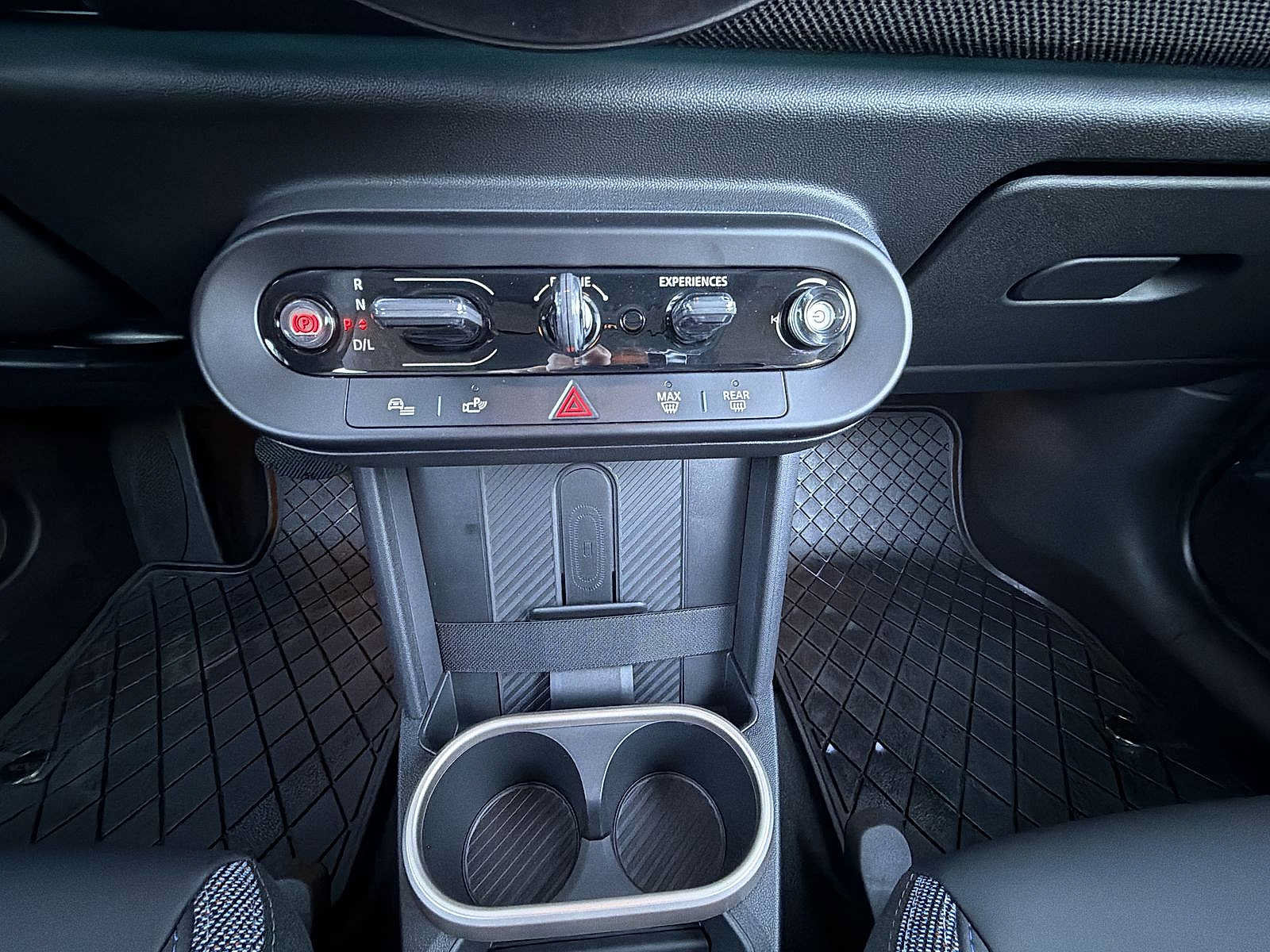 Used 2025 MINI Cooper S FWD image 25