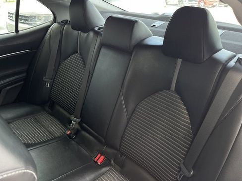 Used 2022 Toyota Camry SE FWD image 22