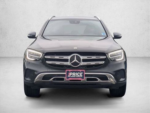 Used 2022 Mercedes-Benz GLC 300 image 2