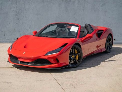Used 2021 Ferrari F8 Tributo RWD image 1