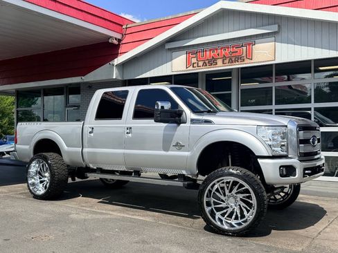 Used 2016 Ford F250 Platinum w/ FX4 Off-Road Package AWD/4WD image 1