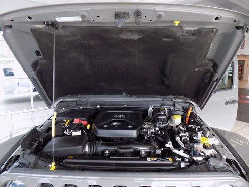 Used 2021 Jeep Wrangler Unlimited Rubicon 4xe w/ Safety Group image 33