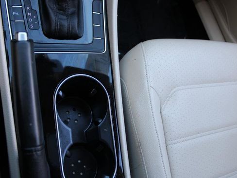 Used 2019 Volkswagen Passat 2.0T SE R-Line FWD image 26