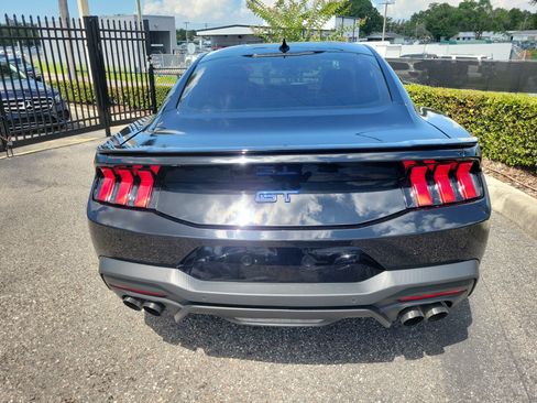 Used 2025 Ford Mustang GT Premium RWD image 3