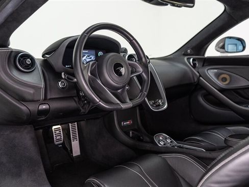 Used 2019 McLaren 570S Coupe RWD image 61