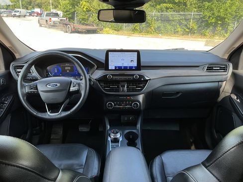 Used 2020 Ford Escape Titanium AWD/4WD image 19
