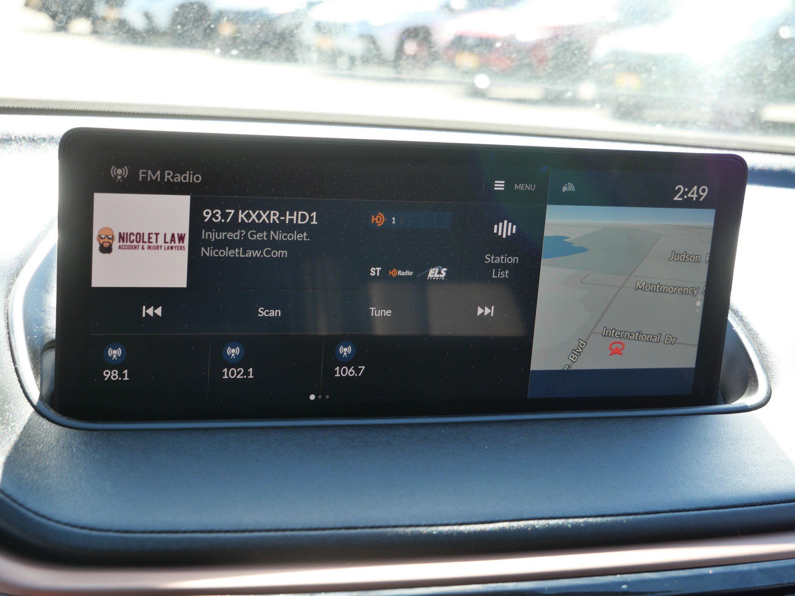 Used 2022 Acura MDX w/ Technology Package AWD/4WD image 3