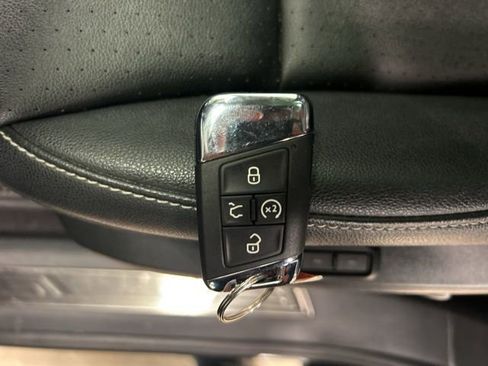 Used 2021 Volkswagen Atlas SEL image 33