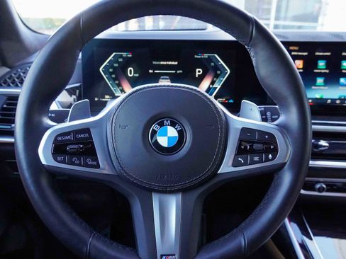 Used 2025 BMW X7 xDrive40i w/ M Sport Package image 17