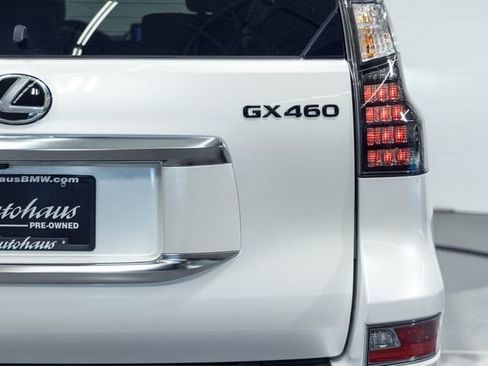 Used 2023 Lexus GX 460 Luxury w/ Sport Design Package AWD/4WD image 8