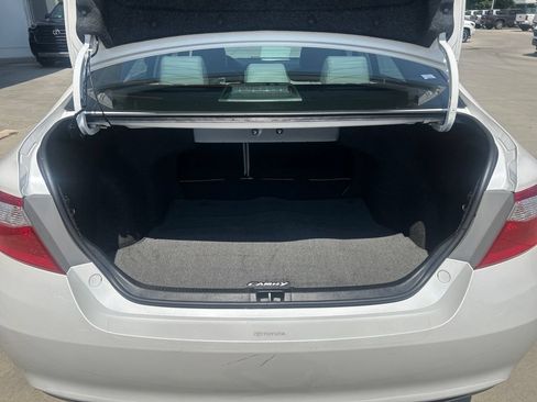 Used 2016 Toyota Camry XLE FWD image 26