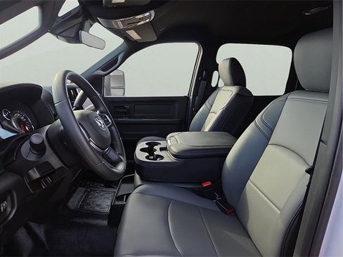 New 2026 RAM 3500 Tradesman image 15