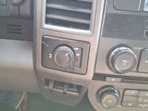 Used 2017 Ford F250 XL w/ Power Equipment Group RWD image 22