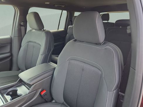 New 2025 Jeep Grand Cherokee L Laredo RWD image 14