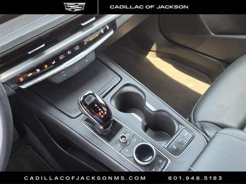 Certified 2025 Cadillac XT4 Premium Luxury AWD/4WD image 16