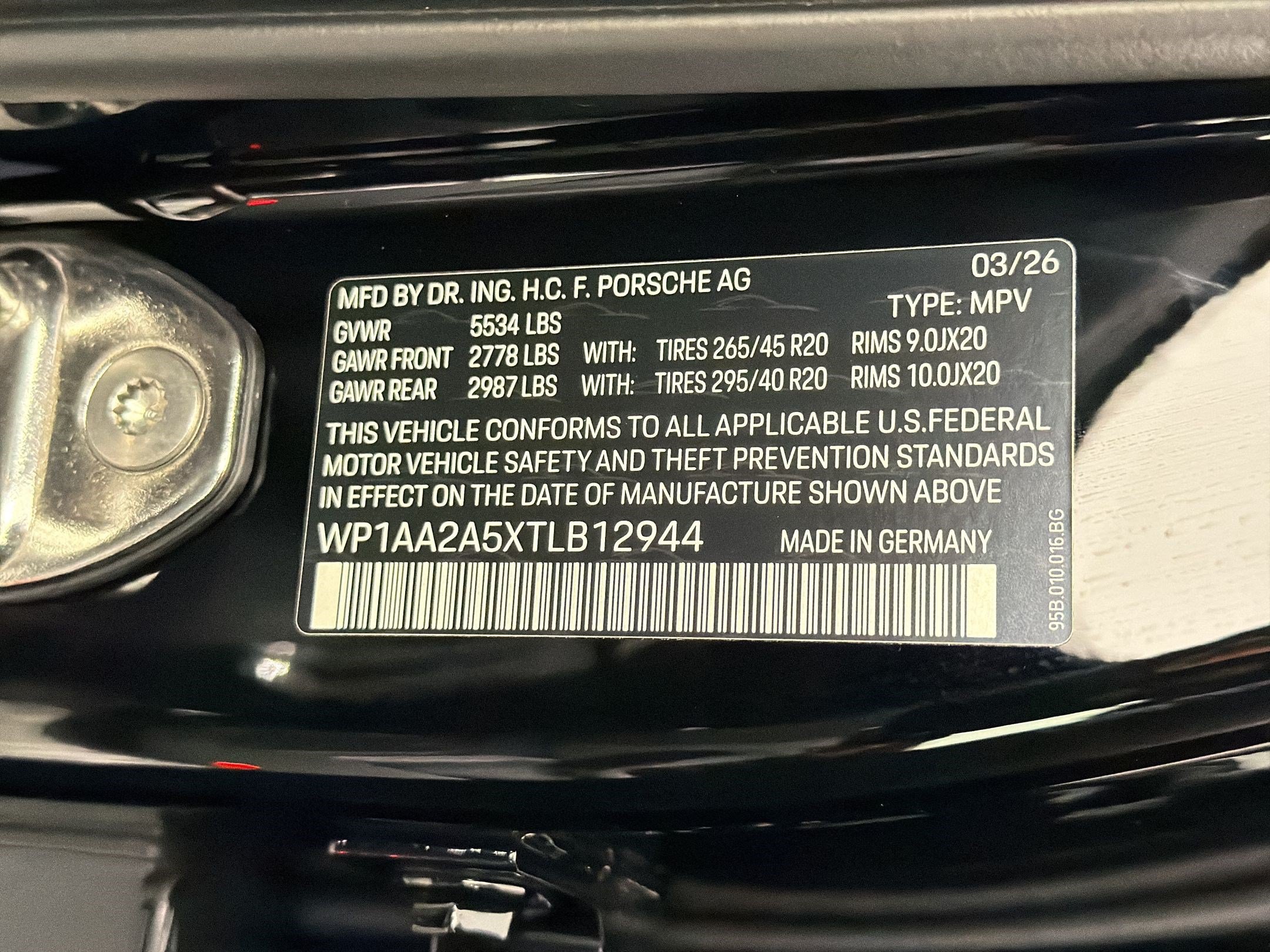 Used 2026 Porsche Macan AWD/4WD image 20