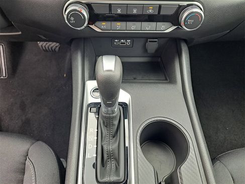 Used 2025 Nissan Altima 2.5 S image 21