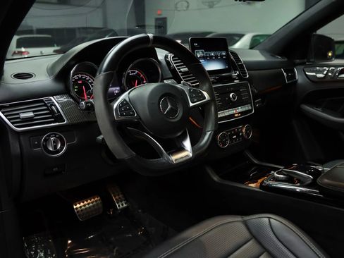 Used 2018 Mercedes-Benz GLE 63 AMG S image 29