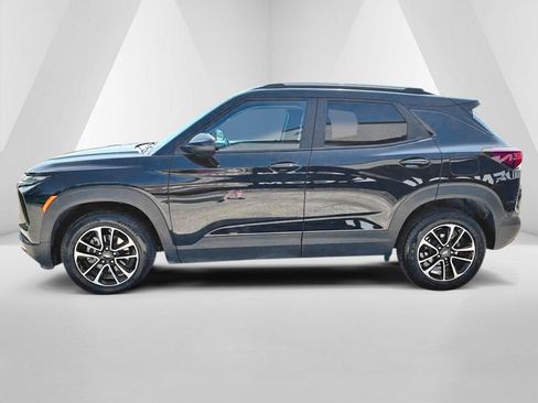 Used 2025 Chevrolet TrailBlazer LT FWD image 4