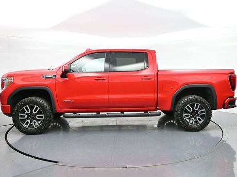 Used 2021 GMC Sierra 1500 AT4 w/ Technology Package AWD/4WD image 4