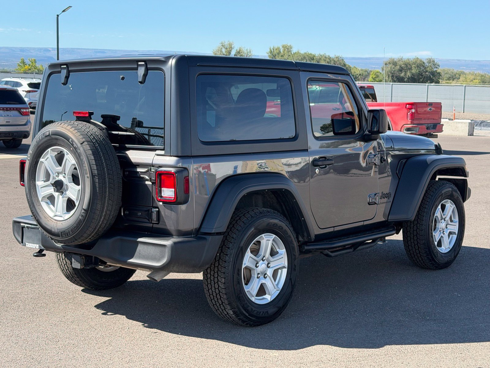 Used 2023 Jeep Wrangler Sport AWD/4WD image 7
