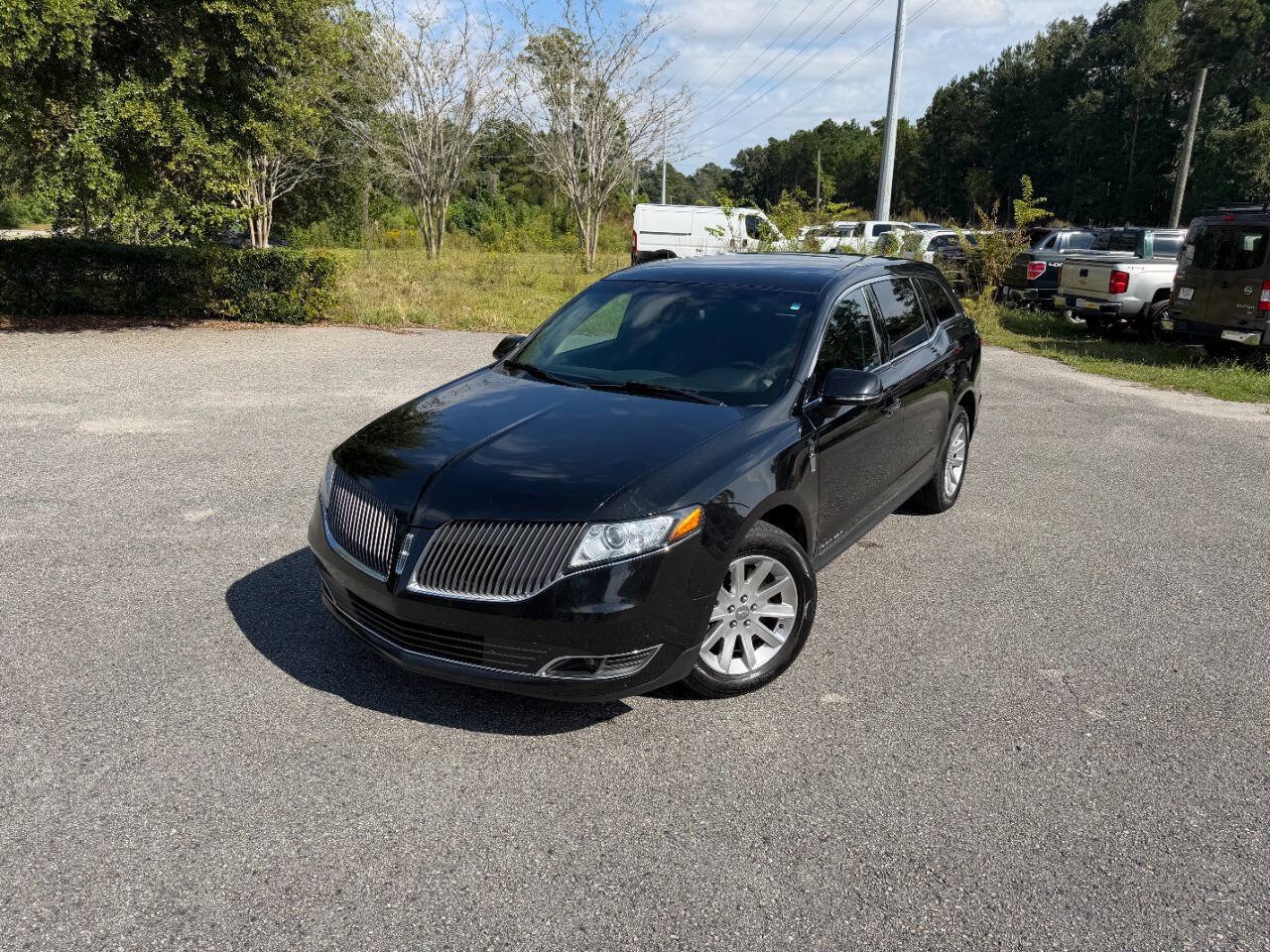 Used 2015 Lincoln MKT AWD image 31
