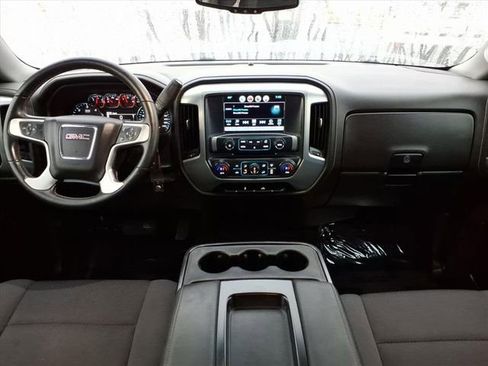 Used 2018 GMC Sierra 1500 SLE w/ SLE Value Package image 17