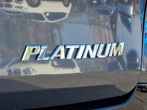 Used 2025 Toyota Sienna Platinum AWD/4WD image 29