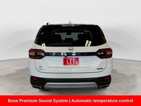 Used 2023 Honda Pilot Touring image 5