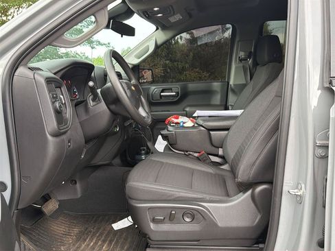 Used 2024 Chevrolet Silverado 1500 Custom RWD image 12