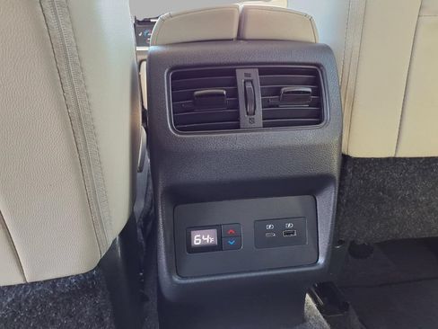 Used 2023 Nissan Rogue SL w/ SL Premium Package FWD image 24
