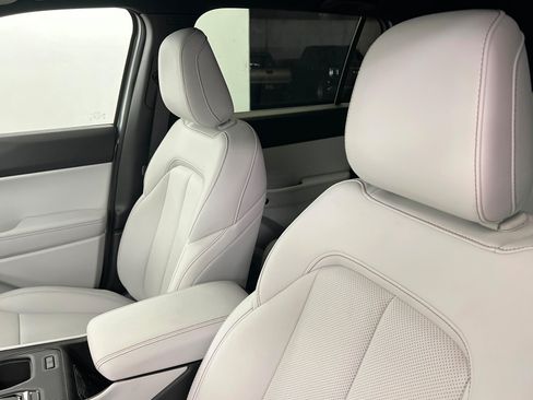 New 2026 Jeep Cherokee Limited AWD/4WD image 16