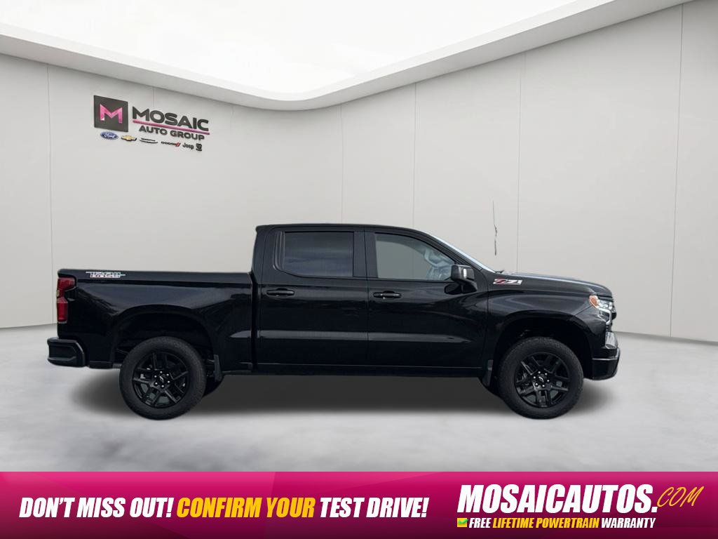 Used 2026 Chevrolet Silverado 1500 LT Trail Boss w/ LT Trail Boss Premium Package AWD/4WD image 8