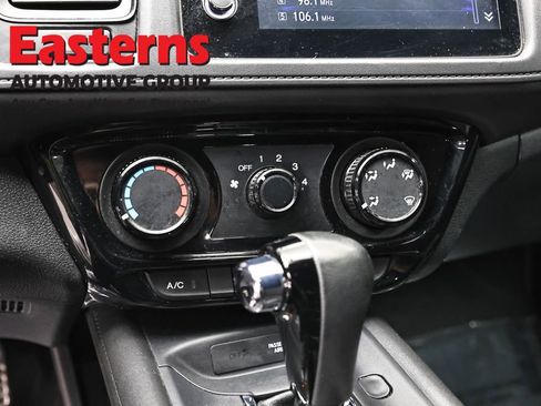 Used 2021 Honda HR-V Sport image 18