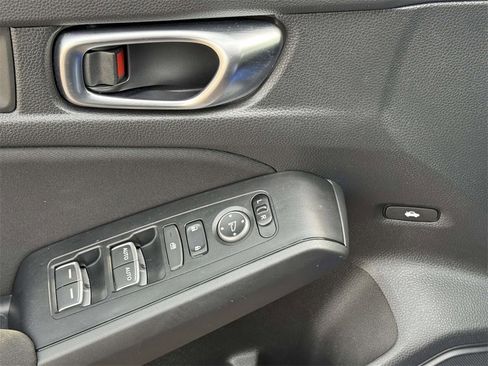 Used 2022 Honda Civic Sport image 10