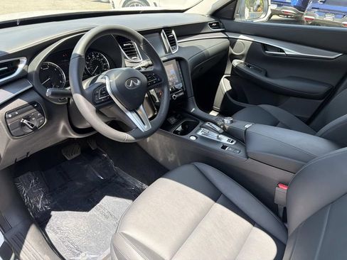 Certified 2023 INFINITI QX50 Pure FWD image 16