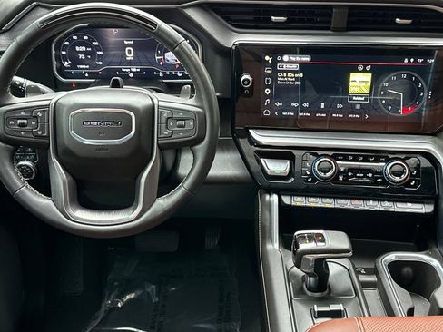 Used 2023 GMC Sierra 1500 Denali Ultimate AWD/4WD image 14