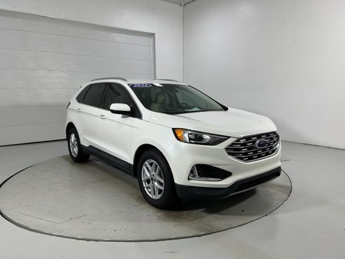 Used 2022 Ford Edge SEL AWD/4WD image 2