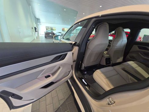 Used 2024 Porsche Taycan 4S AWD/4WD image 17