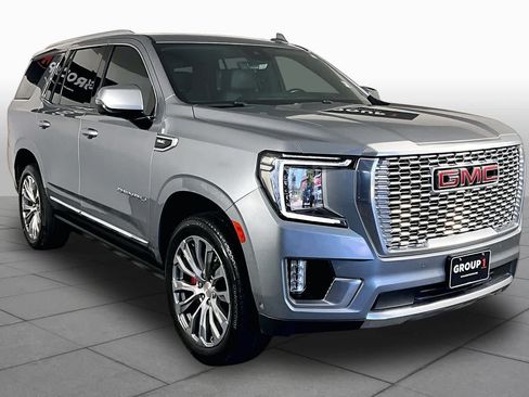 Used 2023 GMC Yukon Denali w/ Denali Reserve Package RWD image 3