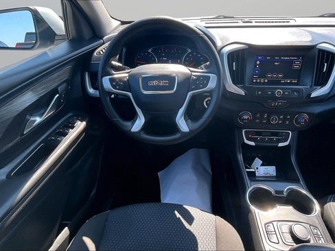 Used 2022 GMC Terrain SLE w/ Driver Convenience Package FWD image 5