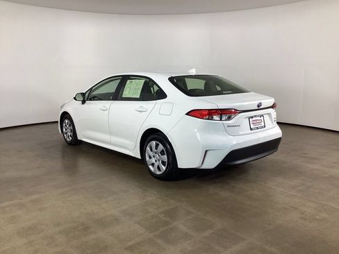 Used 2025 Toyota Corolla LE FWD image 14