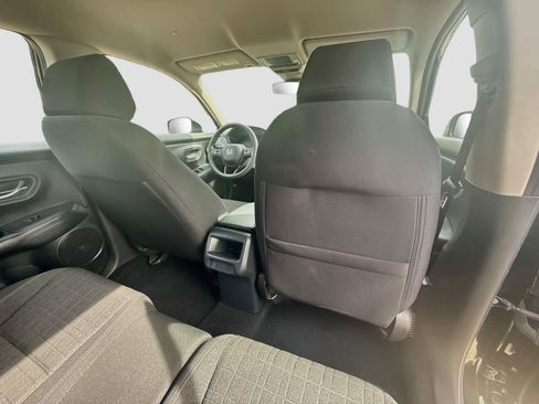 Certified 2024 Honda HR-V LX image 28